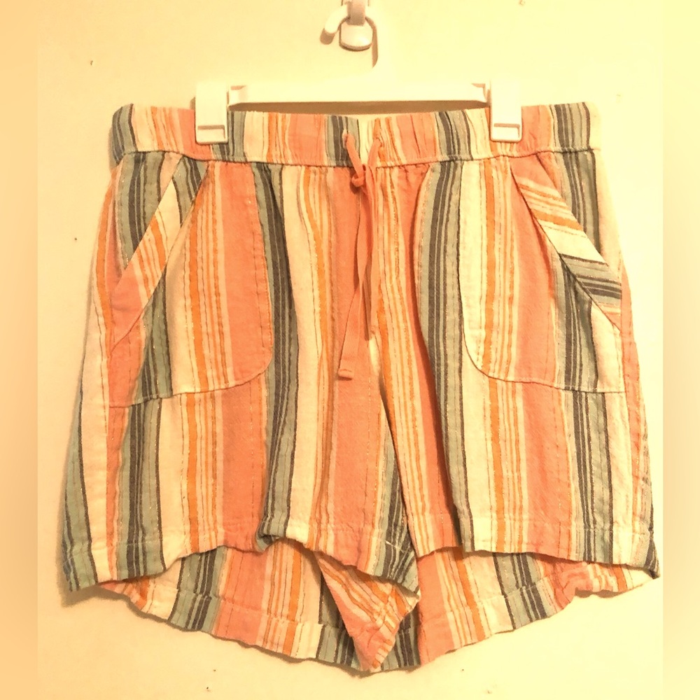 Linen shorts Beautiful colors gold stream drawstring new never worn